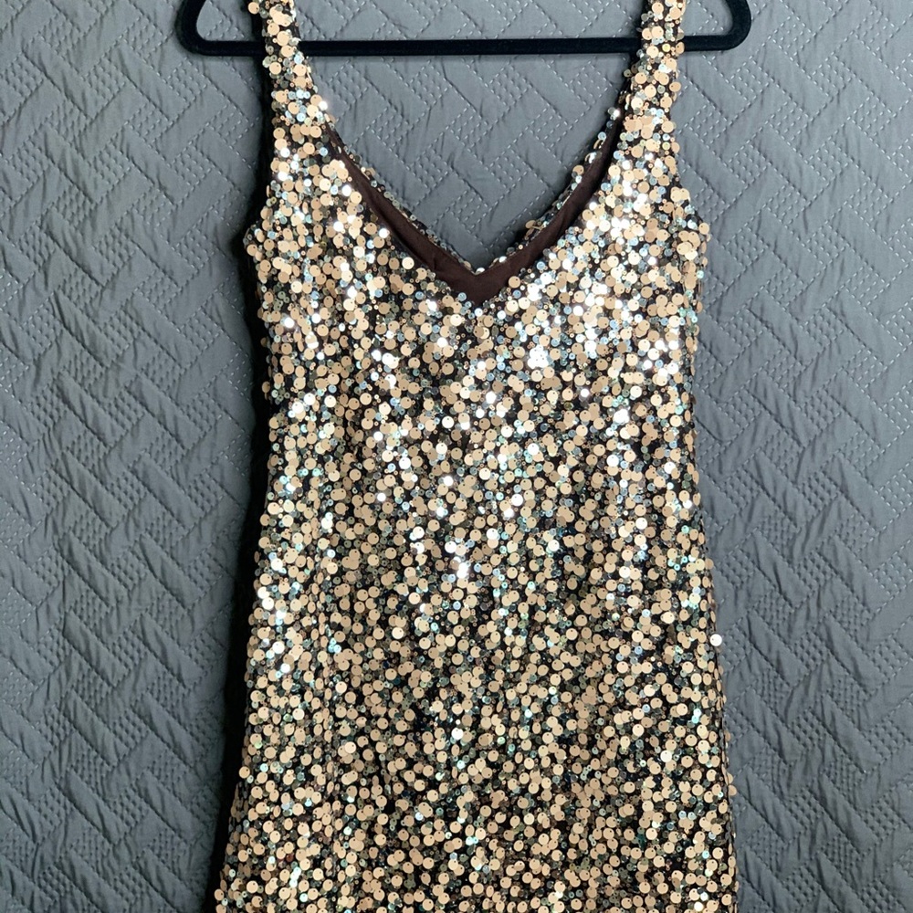 Short dress